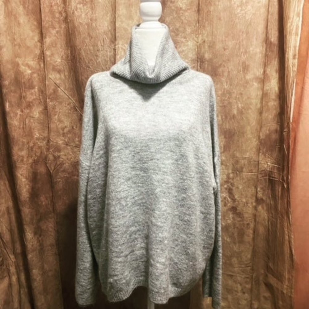 Splendid  light grey Oversized Turtleneck Sweater